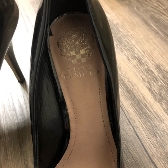 Vince Camuto Black stilettos 👠 - Picture 4 of 4
